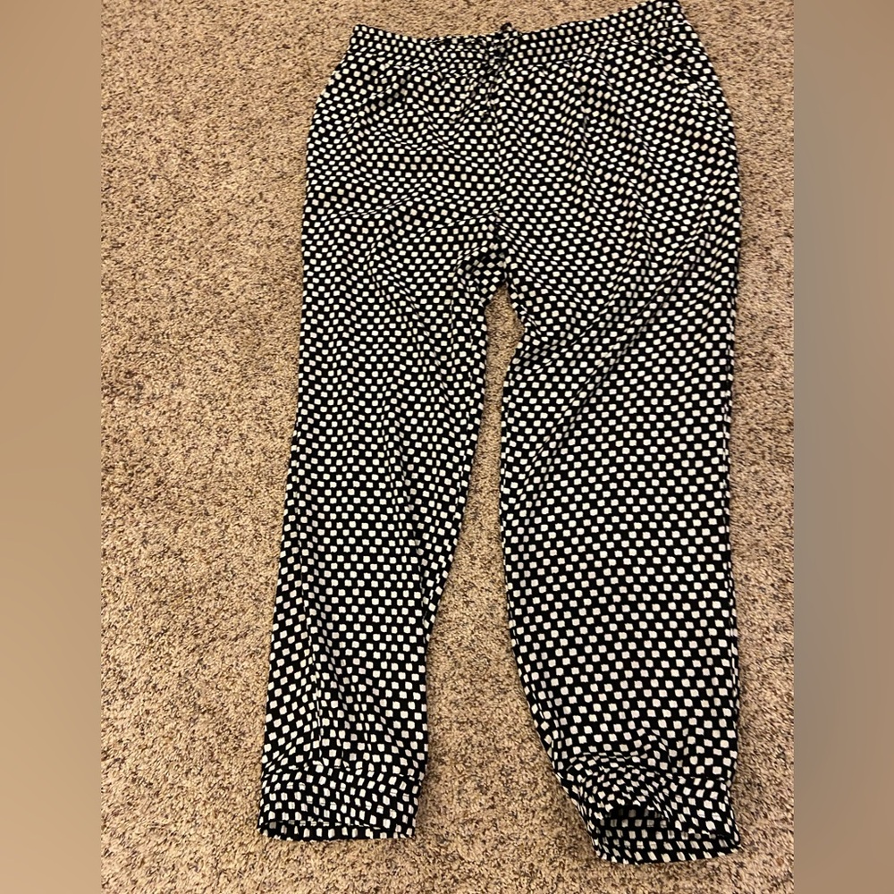 Zac and Rachel Black and White XL lounge pants!